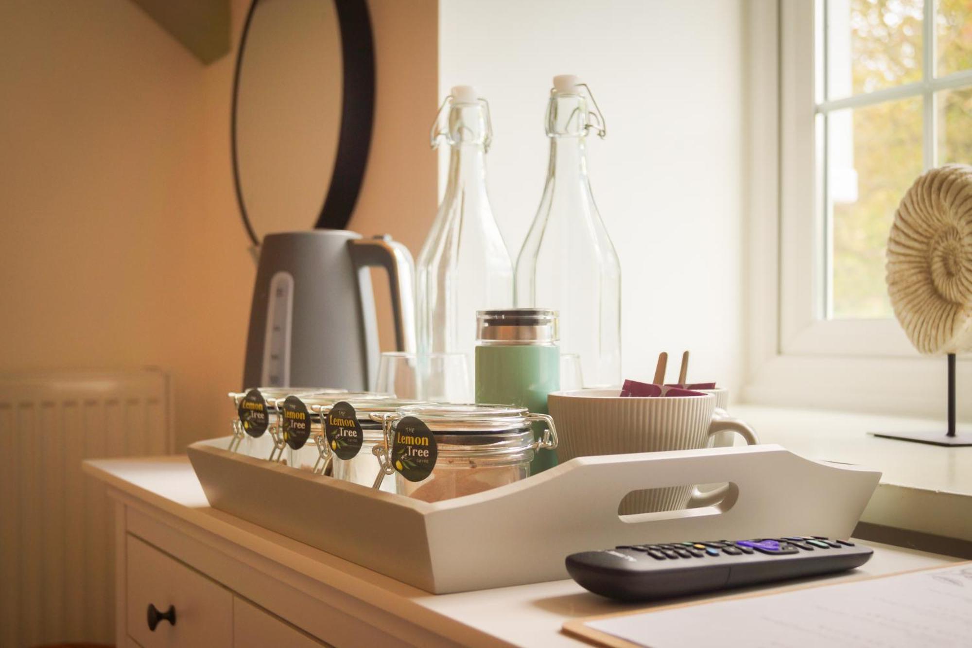 Lemon Tree Inn - Newly Refurbished Coastal Stay Swyre Exteriér fotografie