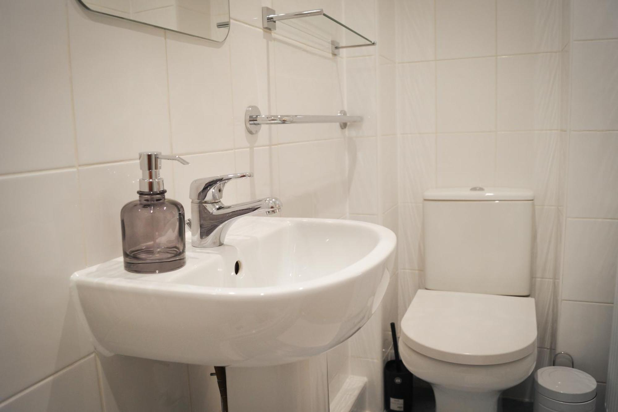 Lemon Tree Inn - Newly Refurbished Coastal Stay Swyre Exteriér fotografie